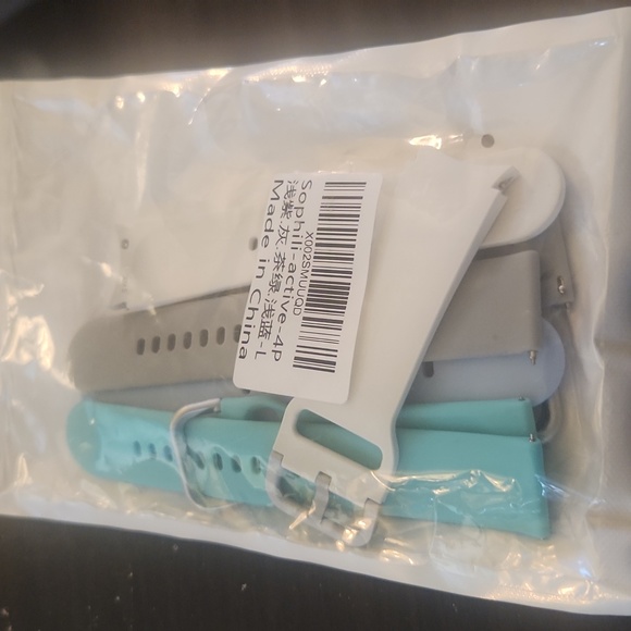 Samsung Watch 4 with watch bands - Picture 4 of 5